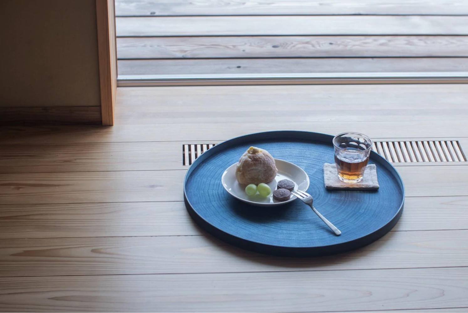 Round Rays Tray "Indigo Dyed" Large-Mori Kougei Wooden Trays-Japan-Best.net