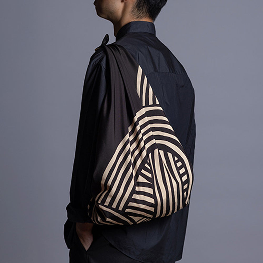 Reversible Furoshiki - Isa Monyo Knot-www.Japan-Best.net-Japan-Best.net