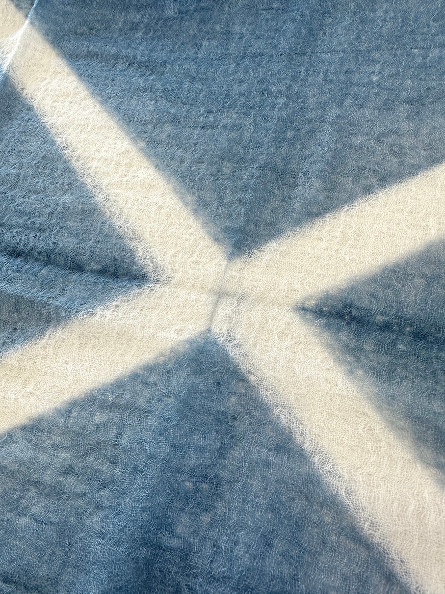 Suzusan Hand Woven Feather Weight Cashmere Shawl - Itajime Shibori-www.Japan-Best.net-Japan-Best.net