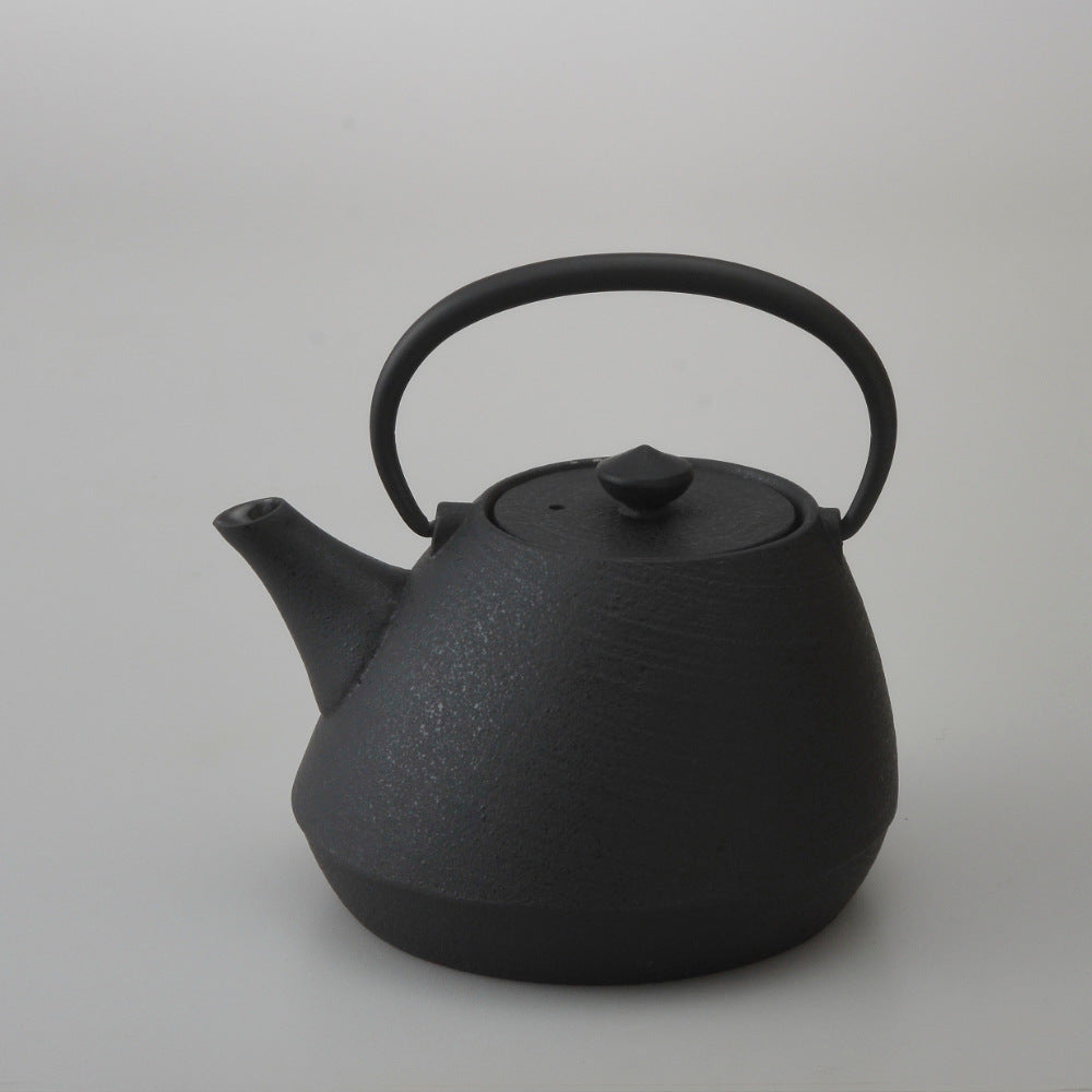 Cast Iron Slanted Tea Kettle Shiyaen-Chushin Kobo Iron Kettles-1.1L Kettle - Walnut Handle-Japan-Best.net