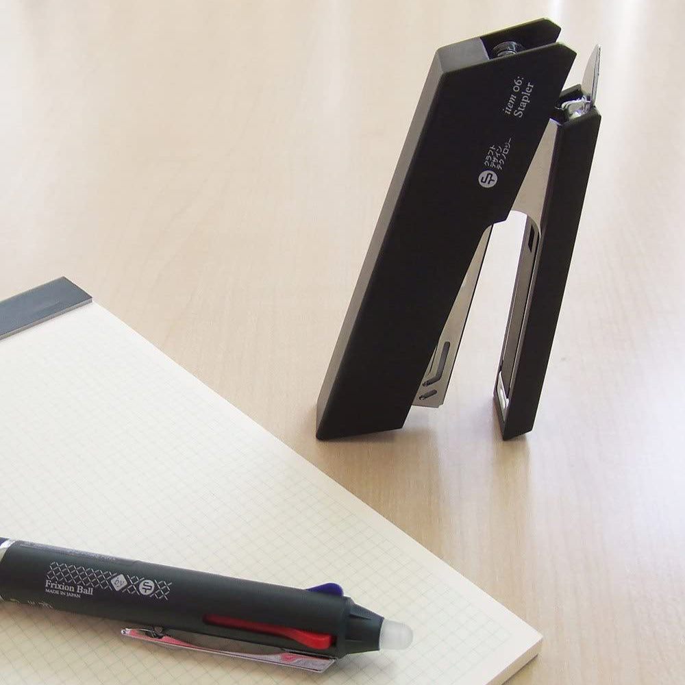 Japanese Design Stapler-Japan-Best.net-W11.6×H5.8×D2.2cm-Black-Japan-Best.net