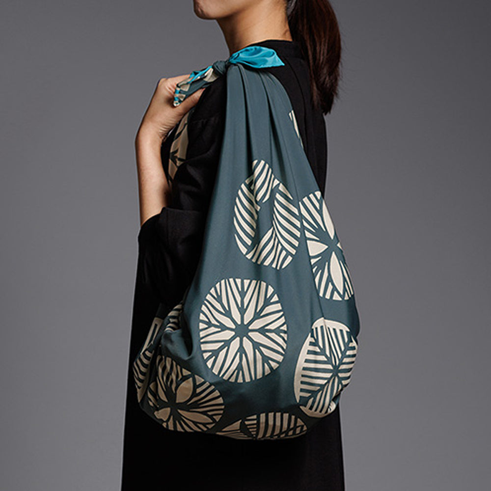 Water-repellent Reversible Furoshiki - Isa monyo Pine Blue Green/Dark Blue Gray-www.Japan-Best.net-Japan-Best.net